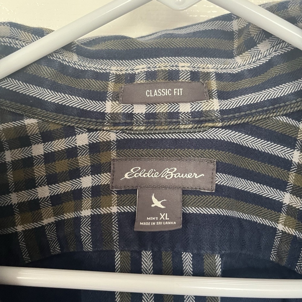 Eddie Bauer XL Classic Fit Heavy Weight Plaid Snap Button Shirt Blue Flannel - Picture 2 of 5
